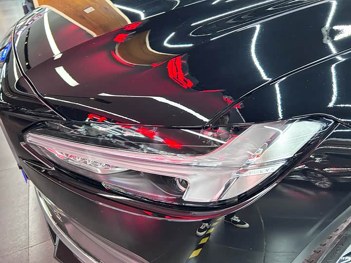 Фото 5 - Volvo S90