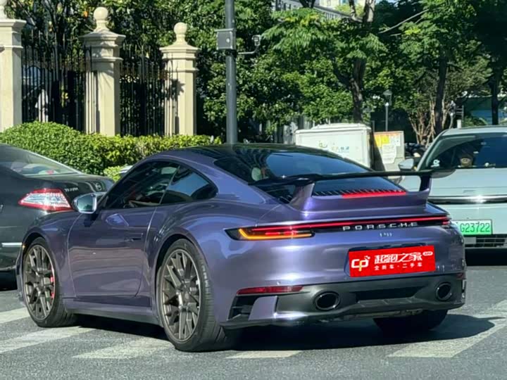 Фото 2 - Porsche 911