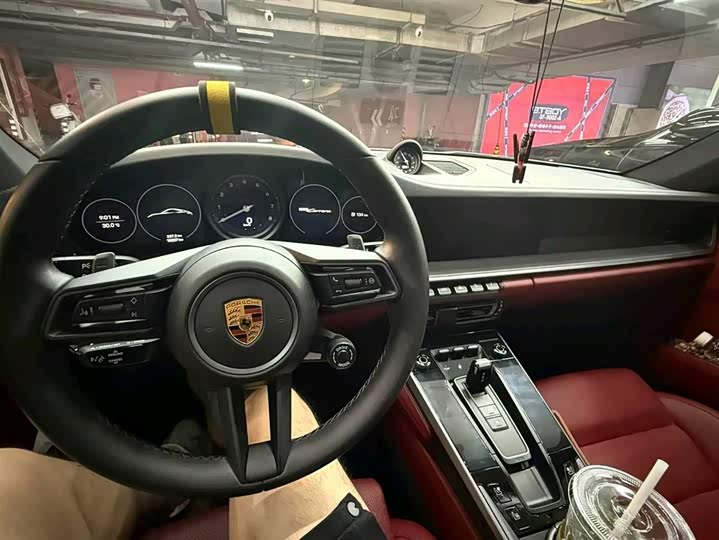 Фото 8 - Porsche 911