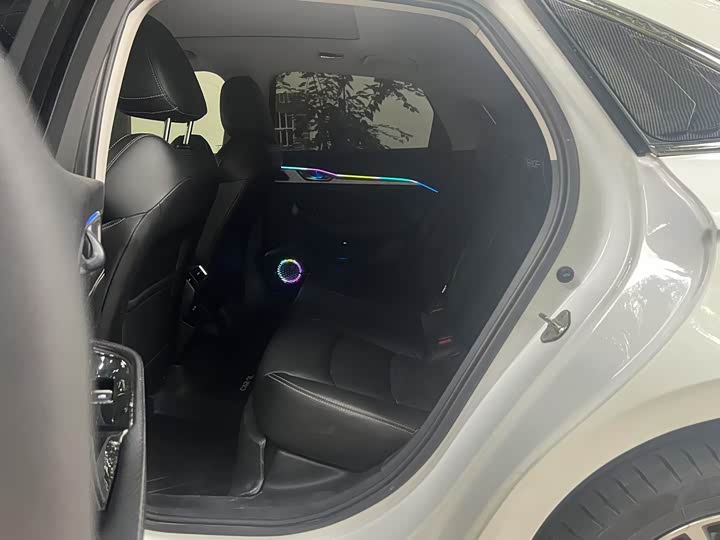 Фото 11 - Geely Preface