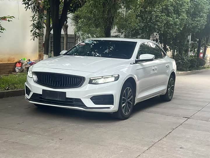 Фото 2 - Geely Preface