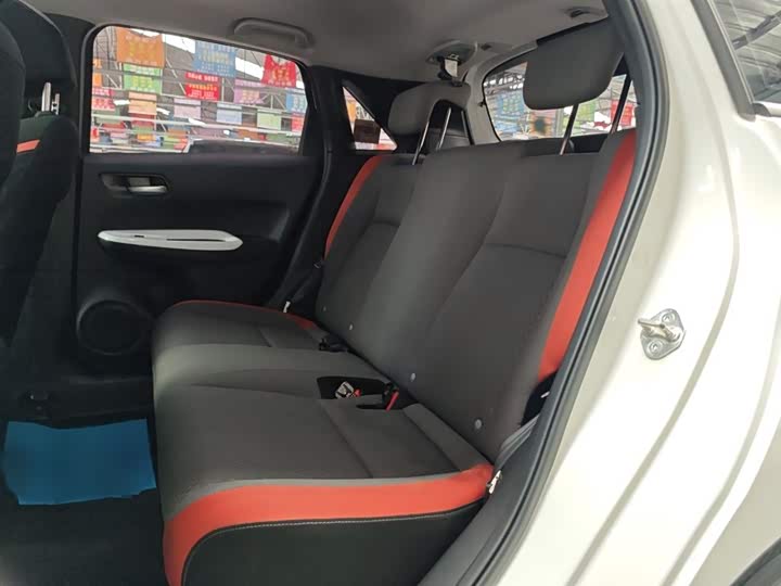 Фото 14 - Honda Life