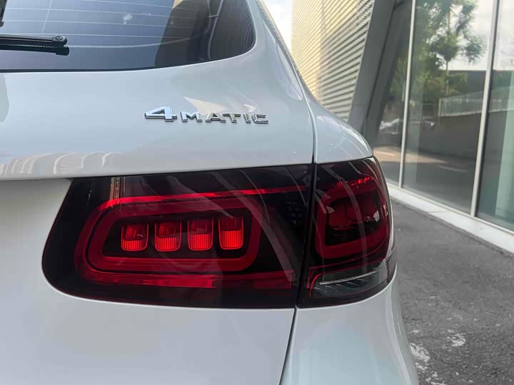 Фото 8 - Mercedes-Benz GLC-Class