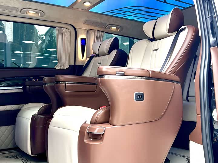 Фото 8 - Mercedes-Benz Vito