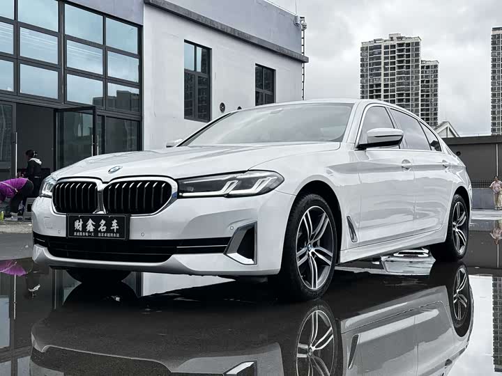 Фото 1 - BMW 5 Series