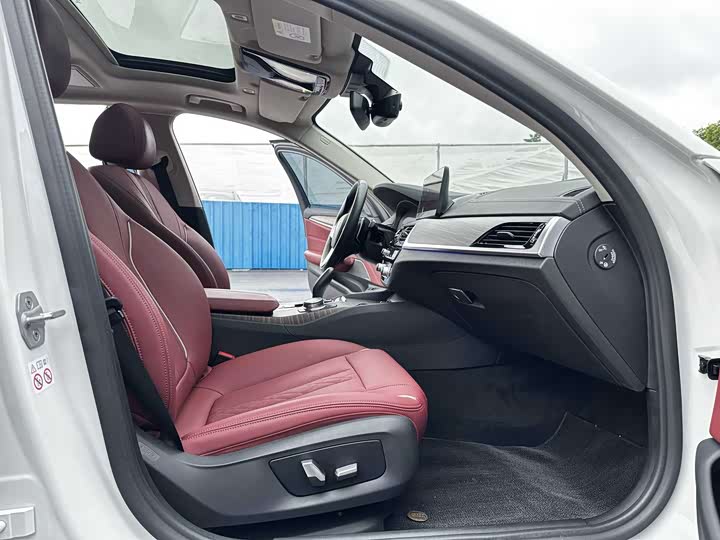 Фото 11 - BMW 5 Series