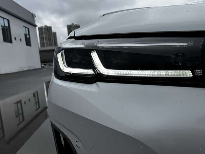 Фото 6 - BMW 5 Series