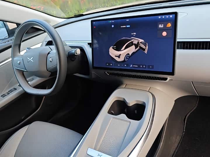 Фото 6 - XPeng Mona M03