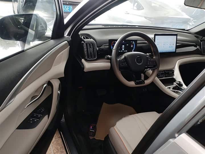 Фото 13 - BYD Song Pro Hybrid