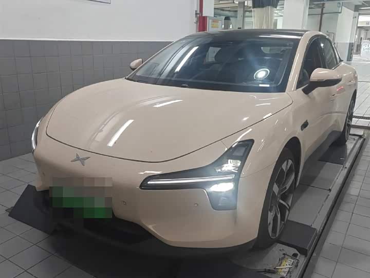 Фото 1 - XPeng Mona M03