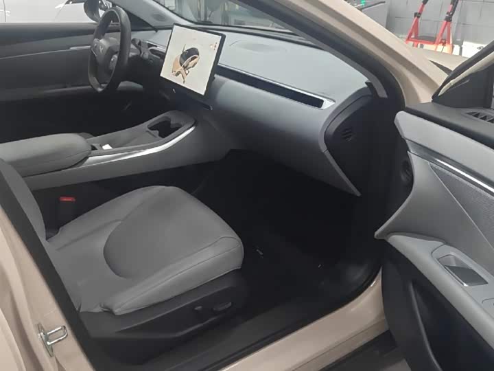 Фото 4 - XPeng Mona M03