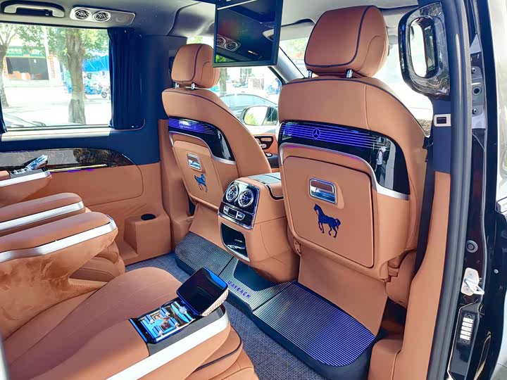 Фото 10 - Mercedes-Benz Vito