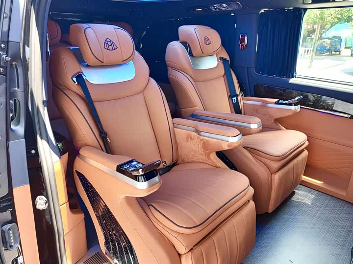 Фото 12 - Mercedes-Benz Vito