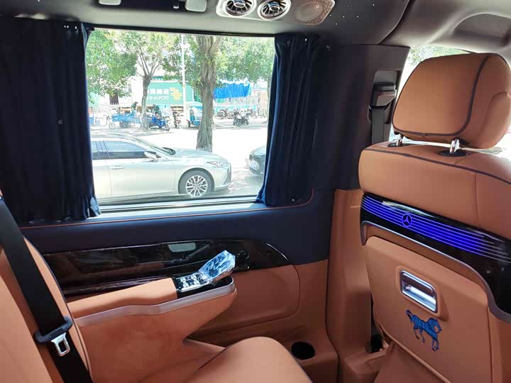 Фото 14 - Mercedes-Benz Vito