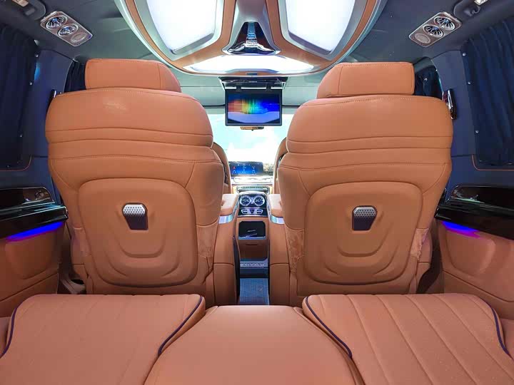 Фото 21 - Mercedes-Benz Vito