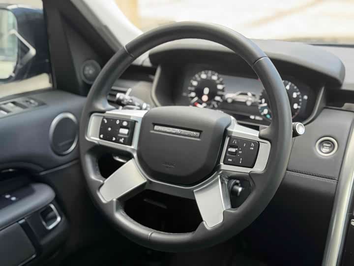 Фото 17 - Land Rover Discovery