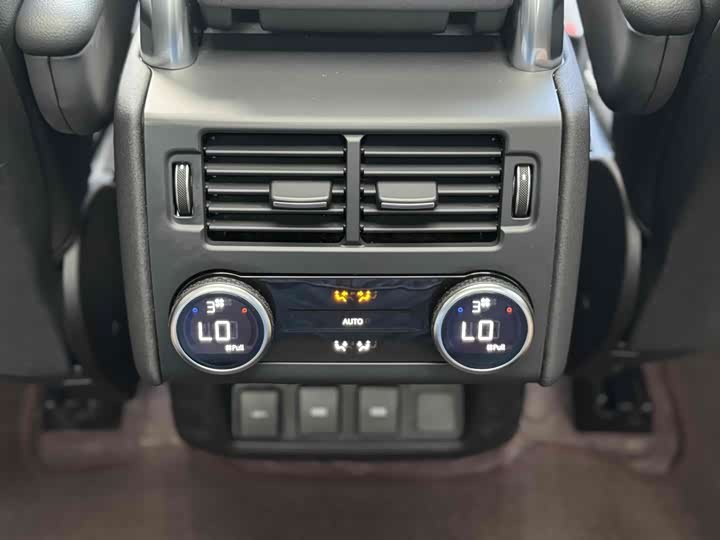 Фото 20 - Land Rover Discovery