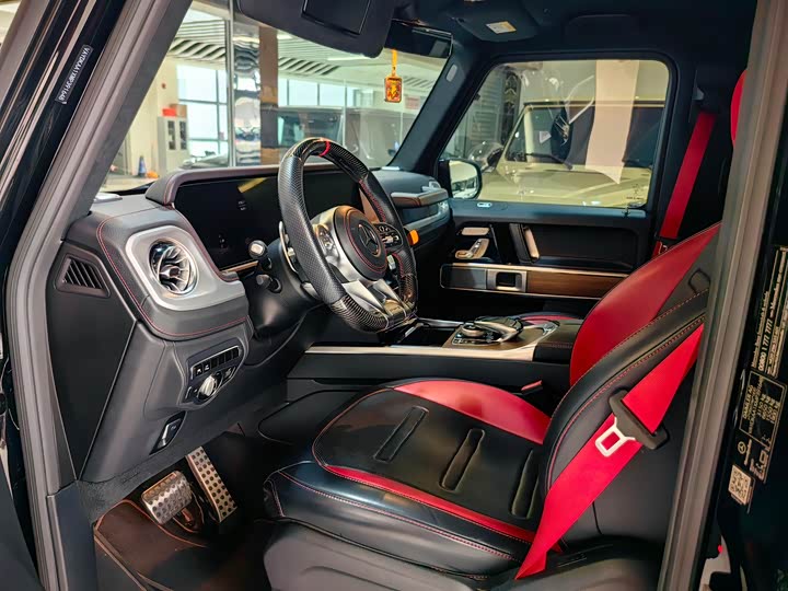 Фото 10 - Mercedes-Benz G-Class