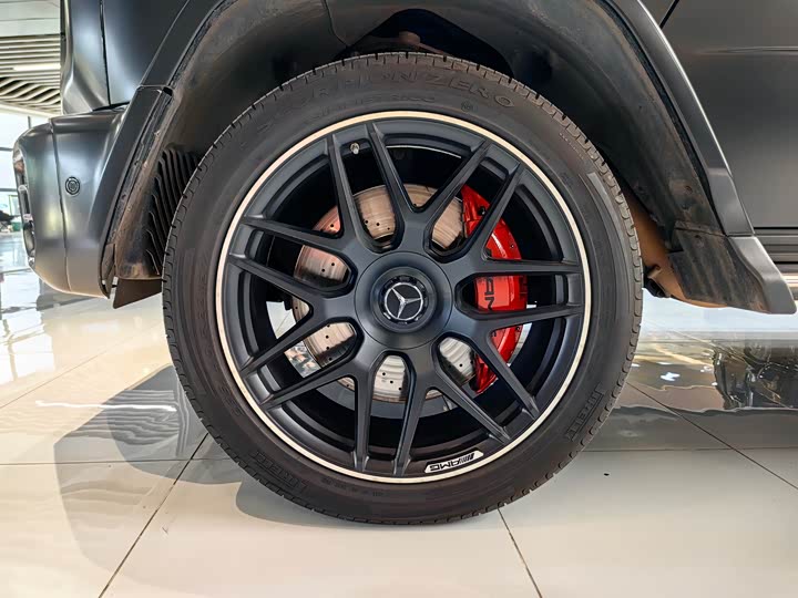 Фото 9 - Mercedes-Benz G-Class