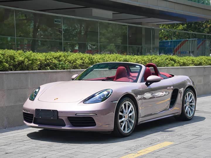 Фото 1 - Porsche 718