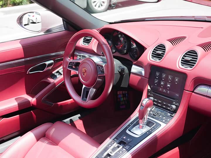 Фото 4 - Porsche 718