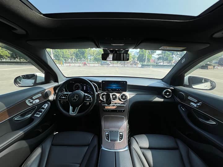 Фото 9 - Mercedes-Benz GLC-Class