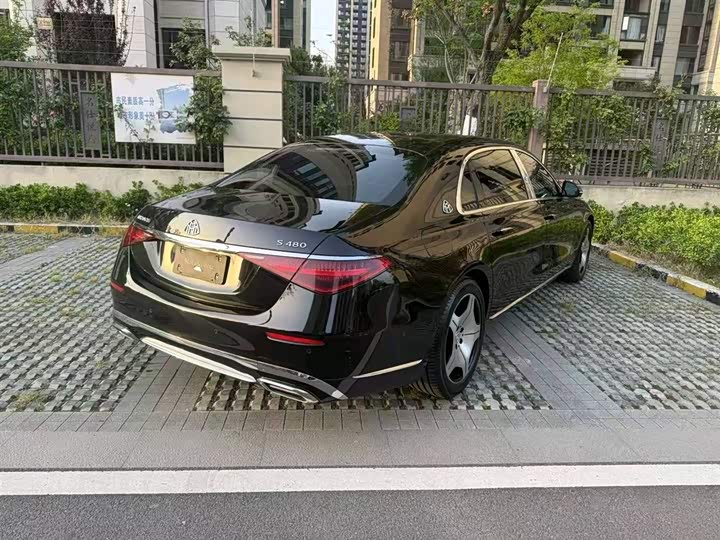 Фото 4 - Mercedes-Benz Maybach S-Class