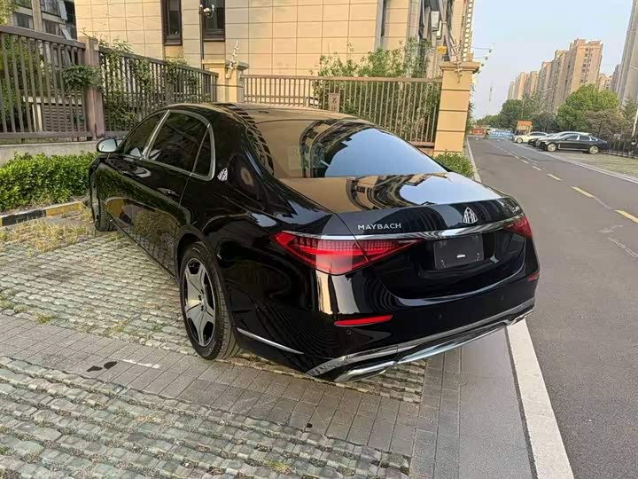 Фото 6 - Mercedes-Benz Maybach S-Class