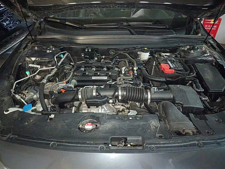 Фото 20 - Honda Accord