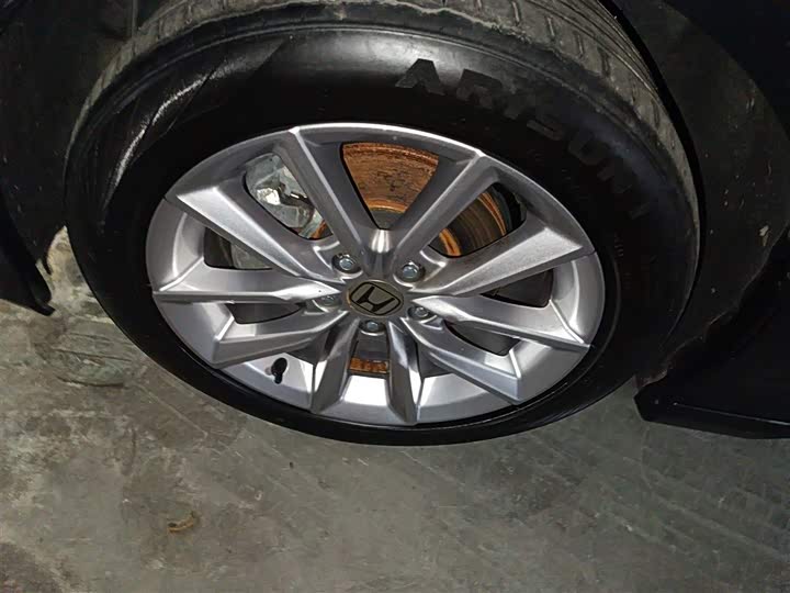 Фото 23 - Honda Accord