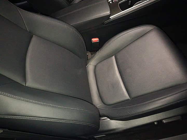 Фото 25 - Honda Accord