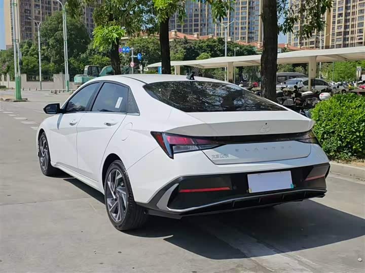 Фото 10 - Hyundai Elantra N line