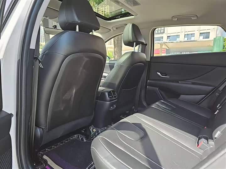 Фото 15 - Hyundai Elantra N line