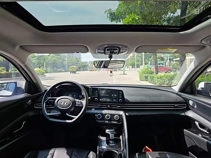 Фото 6 - Hyundai Elantra N line