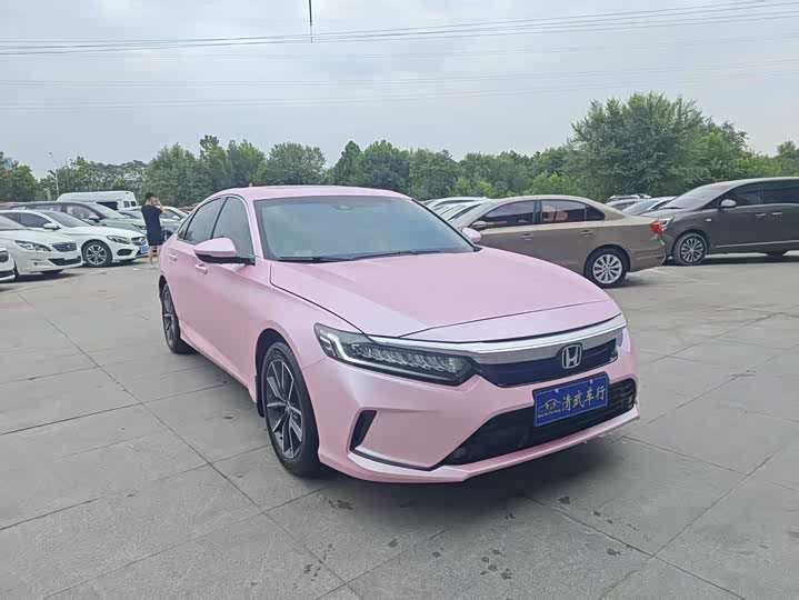 Фото 3 - Honda Inspire