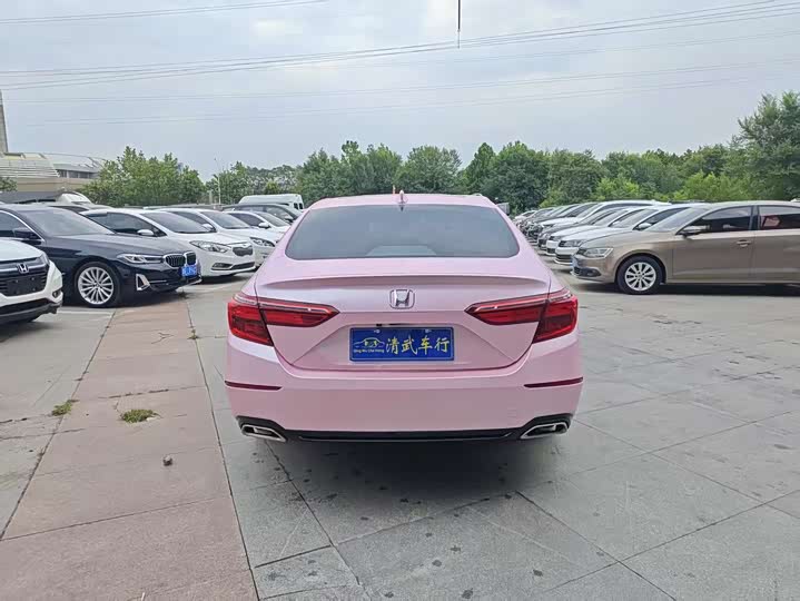 Фото 4 - Honda Inspire