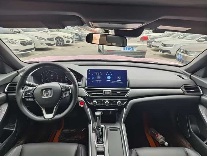 Фото 9 - Honda Inspire