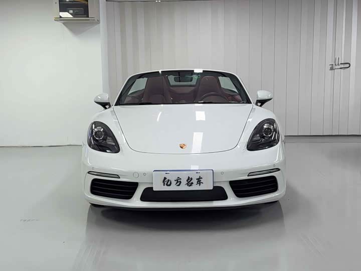 Фото 2 - Porsche 718