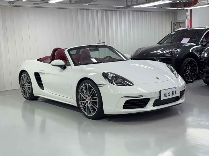 Фото 3 - Porsche 718