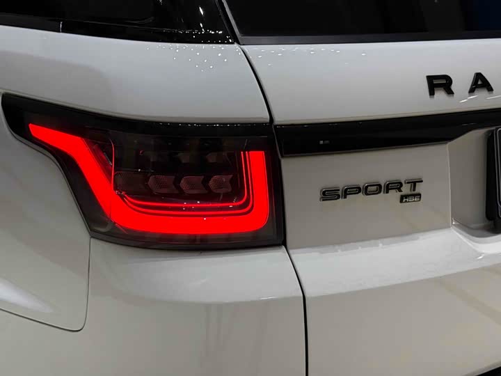 Фото 10 - Land Rover Range Rover Sport