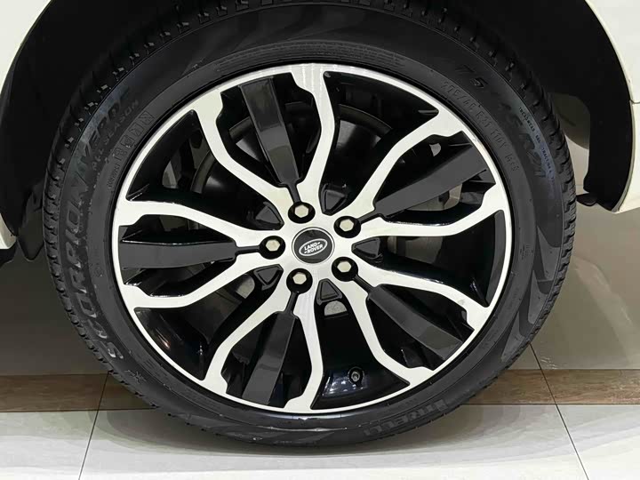 Фото 11 - Land Rover Range Rover Sport