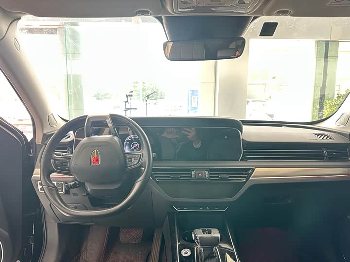 Фото 10 - Hongqi HS5