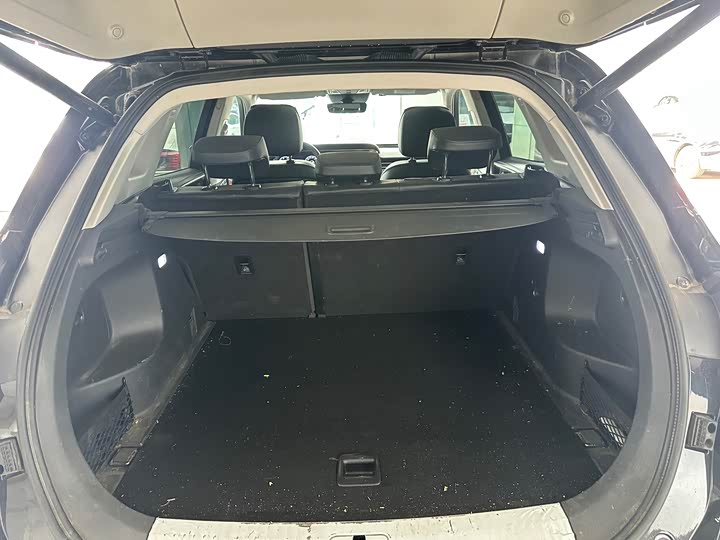 Фото 15 - Hongqi HS5