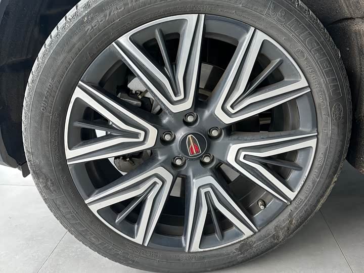 Фото 4 - Hongqi HS5