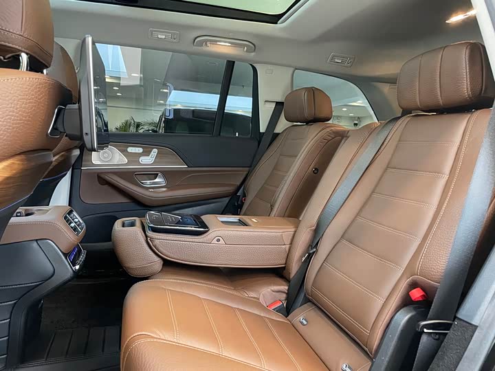 Фото 10 - Mercedes-Benz GLS-Class