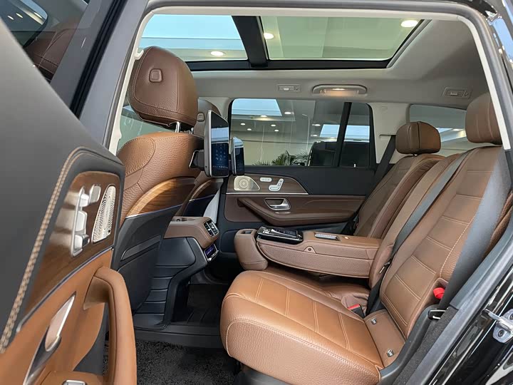 Фото 11 - Mercedes-Benz GLS-Class