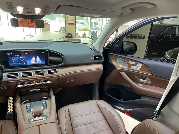 Фото 17 - Mercedes-Benz GLS-Class