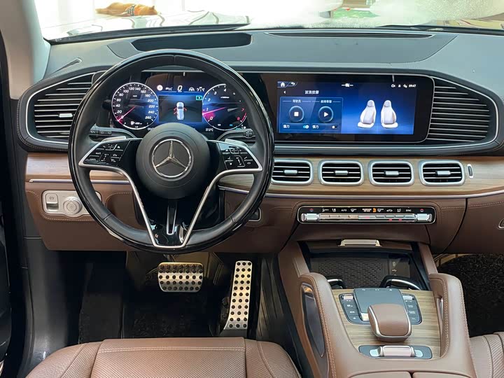 Фото 20 - Mercedes-Benz GLS-Class