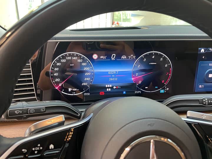 Фото 28 - Mercedes-Benz GLS-Class