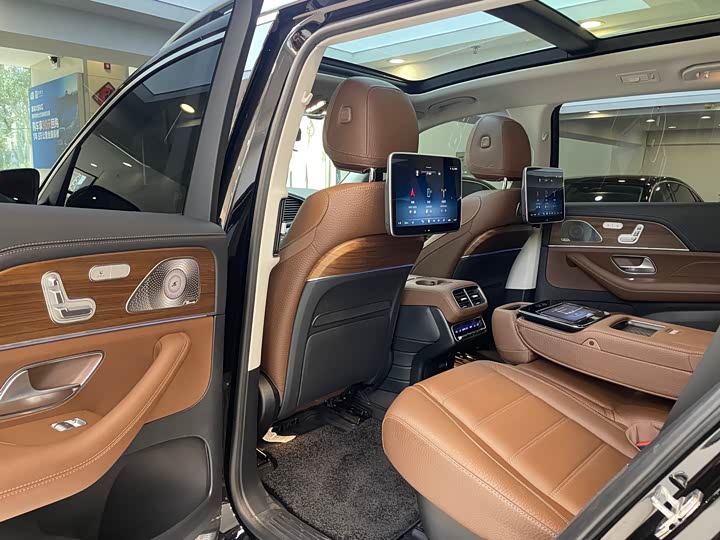 Фото 9 - Mercedes-Benz GLS-Class